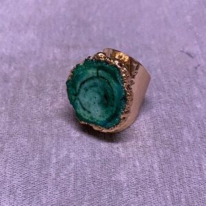 Elegant Green Agate and Gold Plated Statement Ring